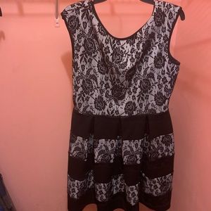 TIANA B MIDI DRESS